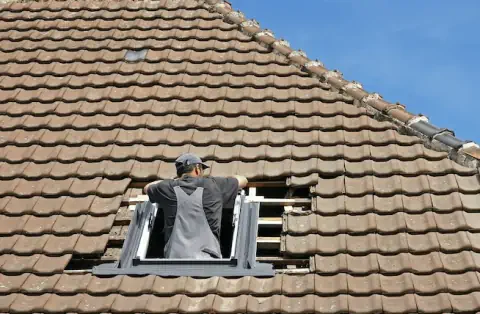 Pose de velux - Vézins-de-Lévézou